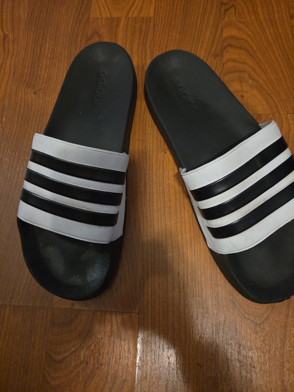 Adidas Men’s Black & White Size 13  Slide Sandals - Picture 3 of 11